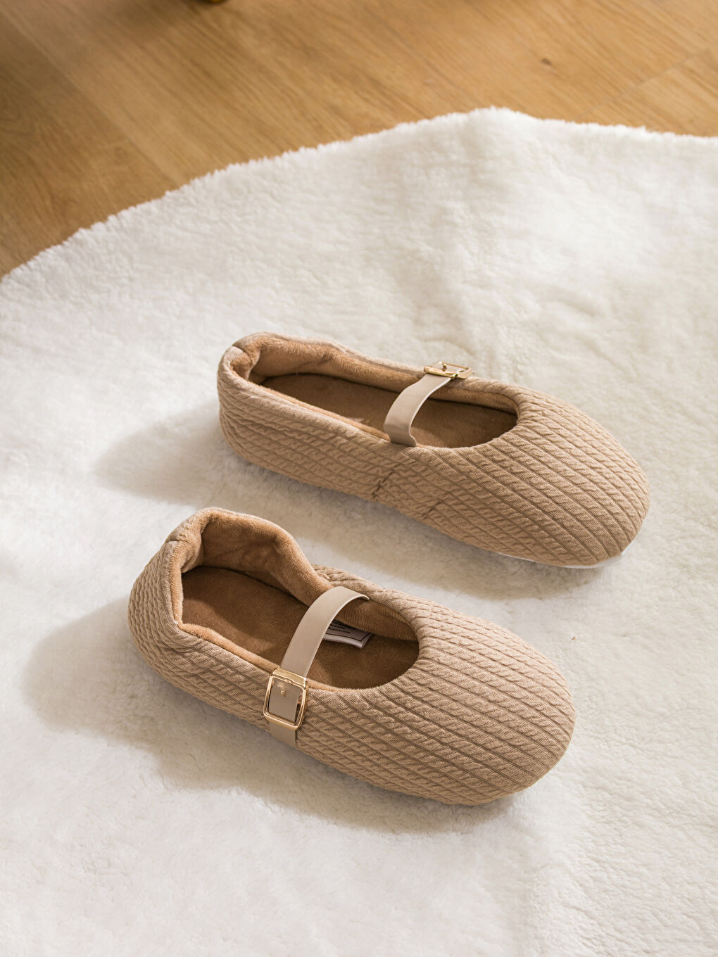 ქალი ბეჟი სახლის ფეხსაცმელი-1