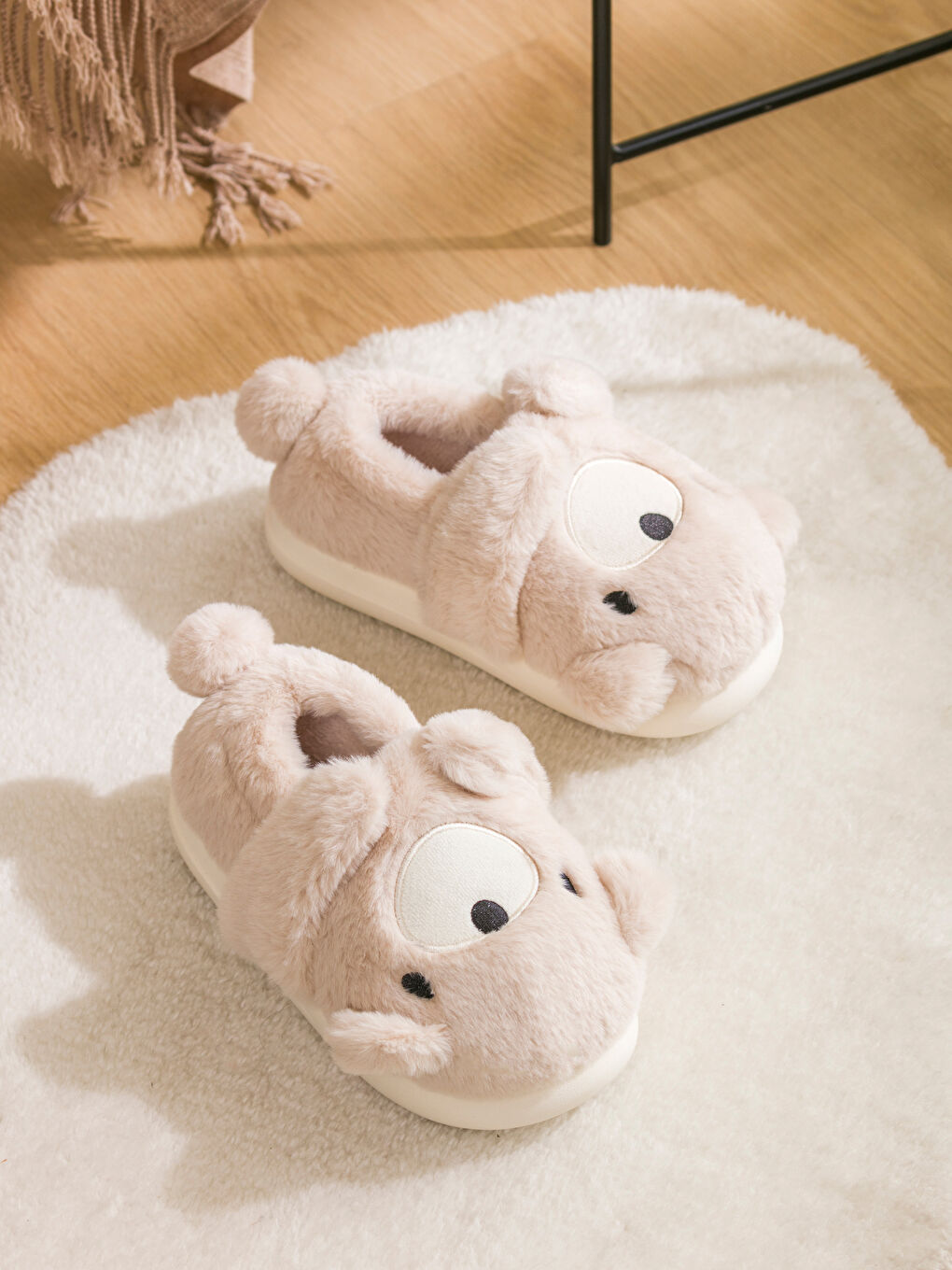 Bear Figured Women's Home Slippers-1