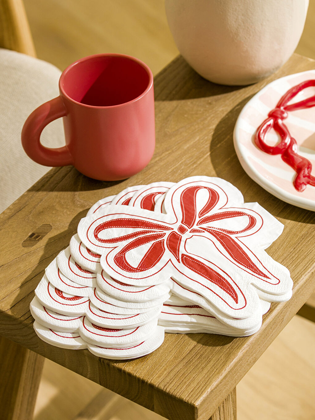 Bow Patterned Paper Napkin 20-Pack-1