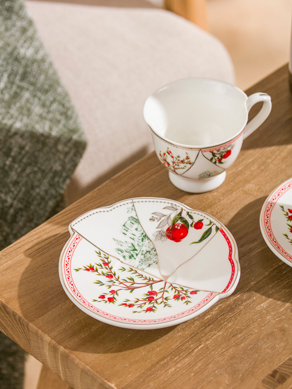 Karışık Çiçek Baskılı 2 Kişilik Porselen Kahve Fincan Takımı 90 ml-2