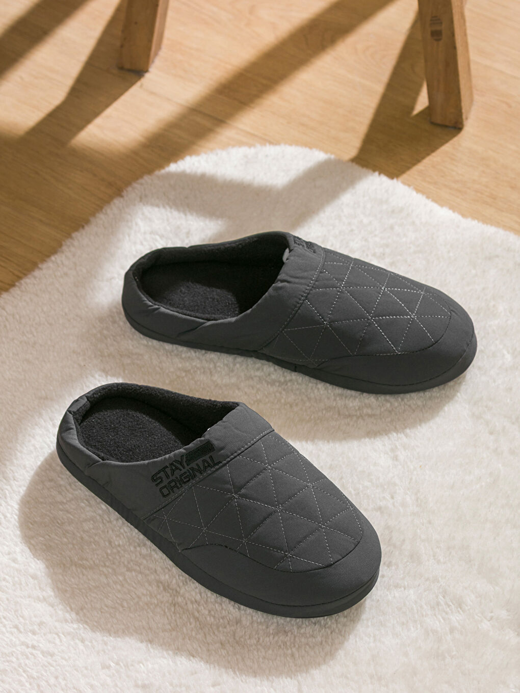 Patterned Men's Home Slippers-1