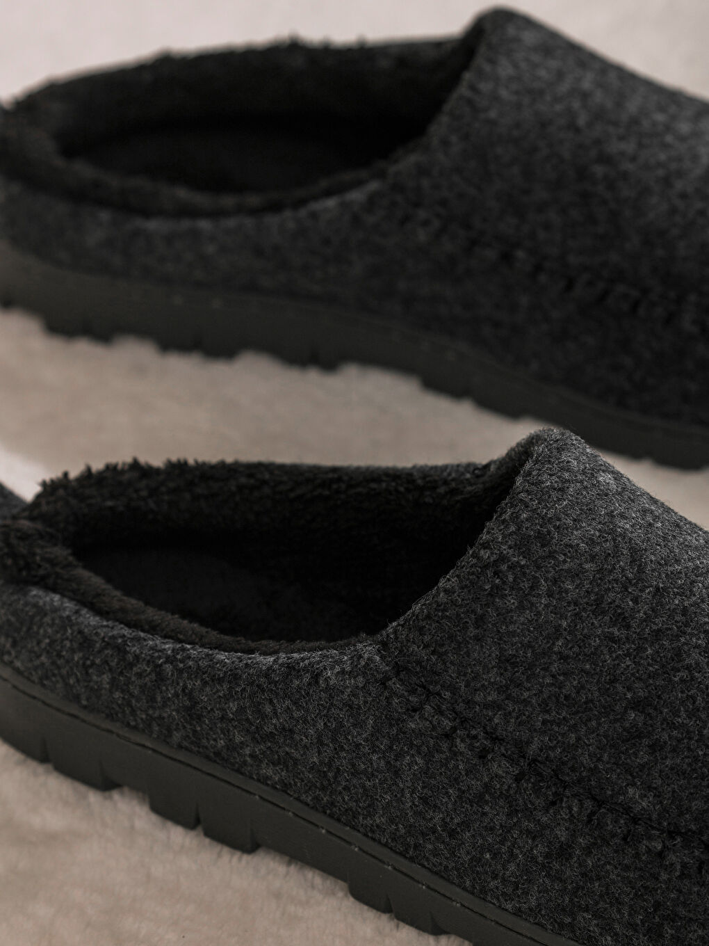 Fur-Lined Men's Home Slippers-2