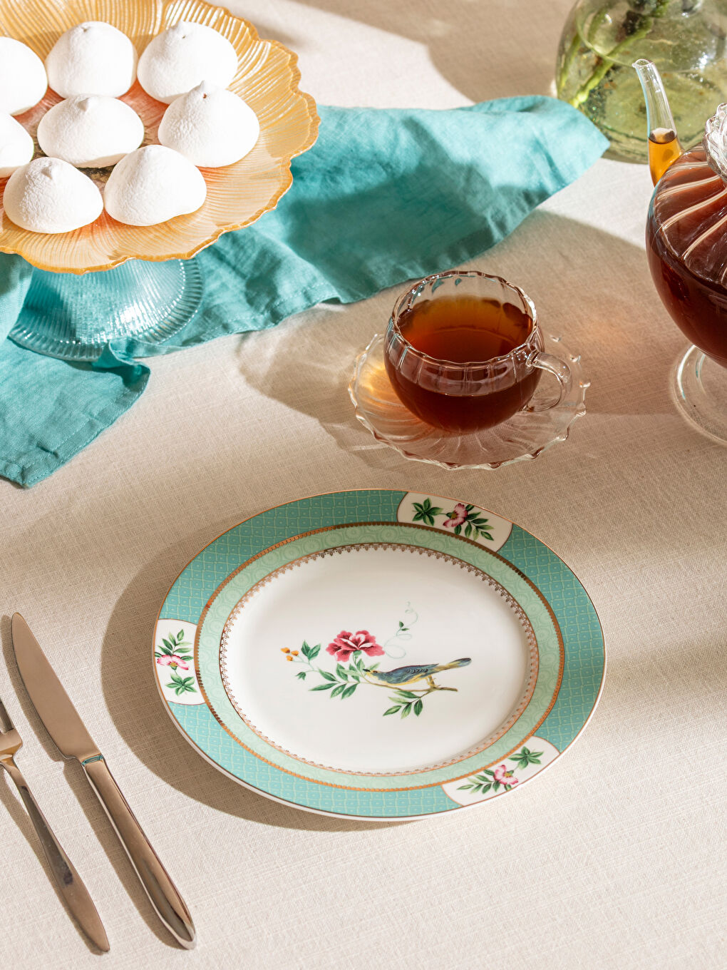 Гүлді өрнекті фарфор торт тәрелкесі 19 см