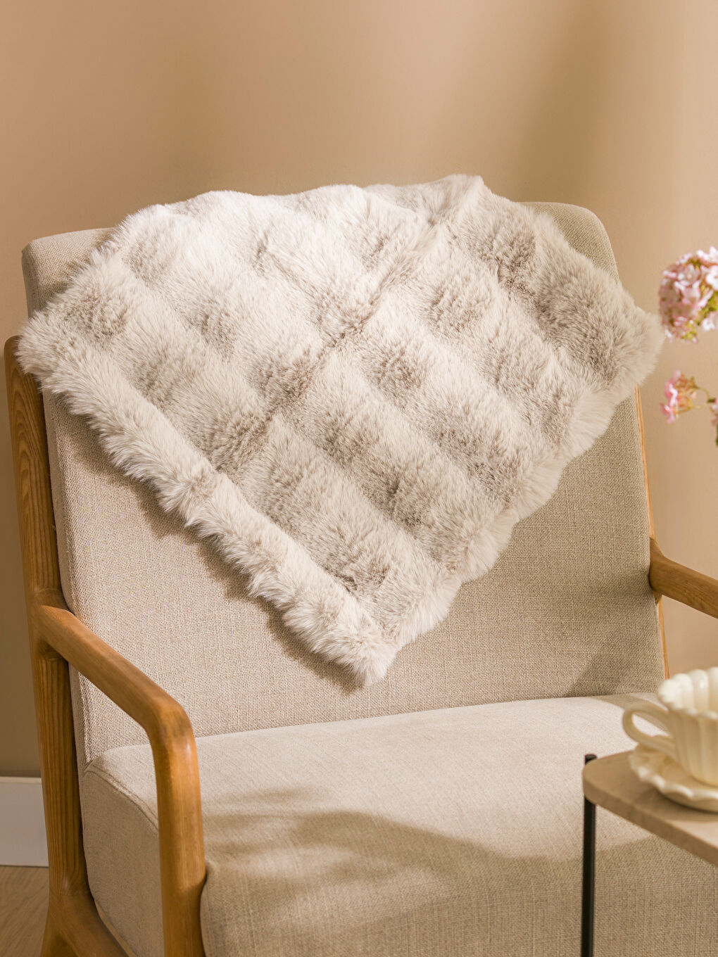 Чехол на подушку из плюша 45x45 см-1