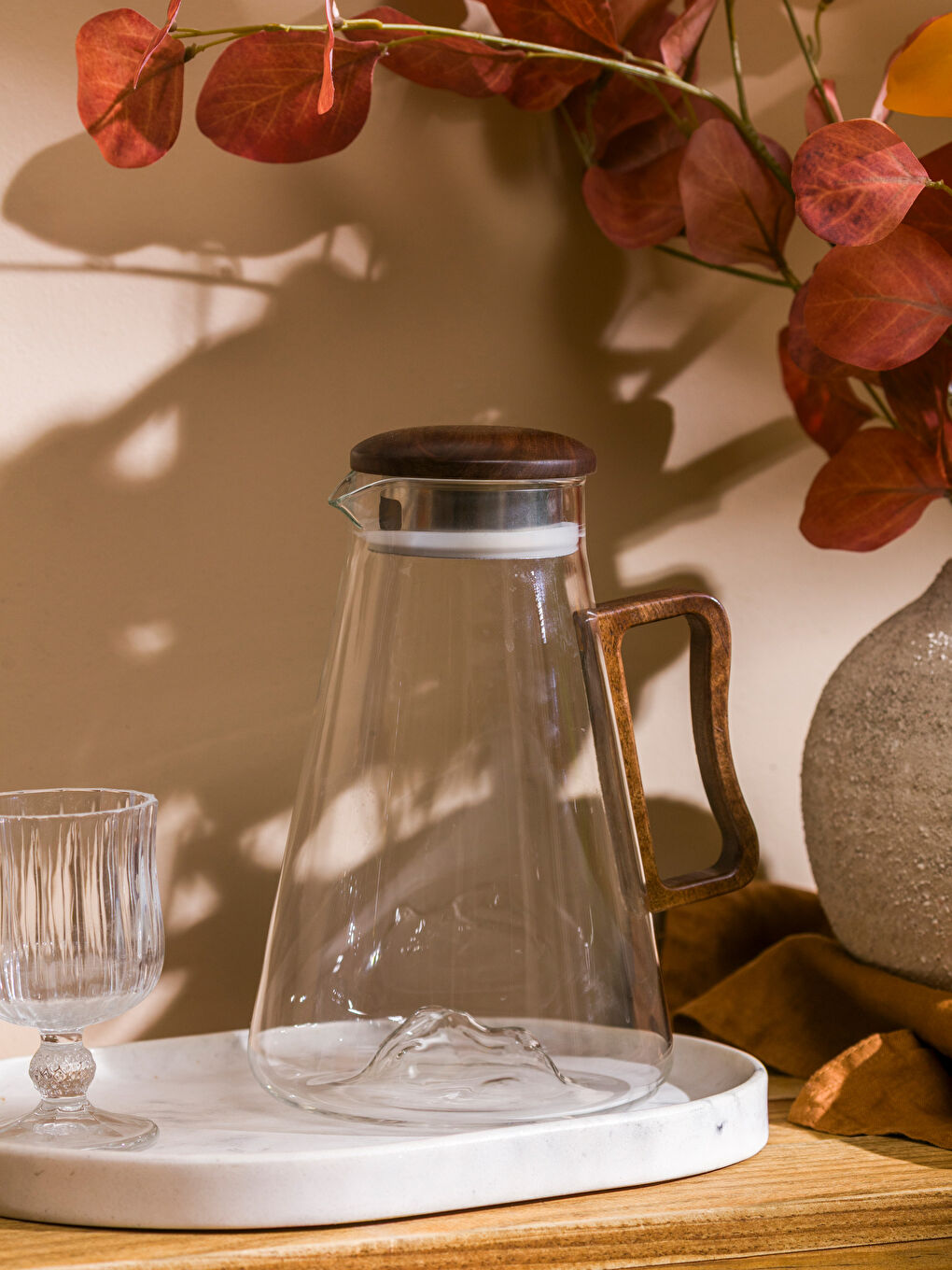 Renksiz Ahşap Kapaklı Cam Sürahi 2000 ml-1