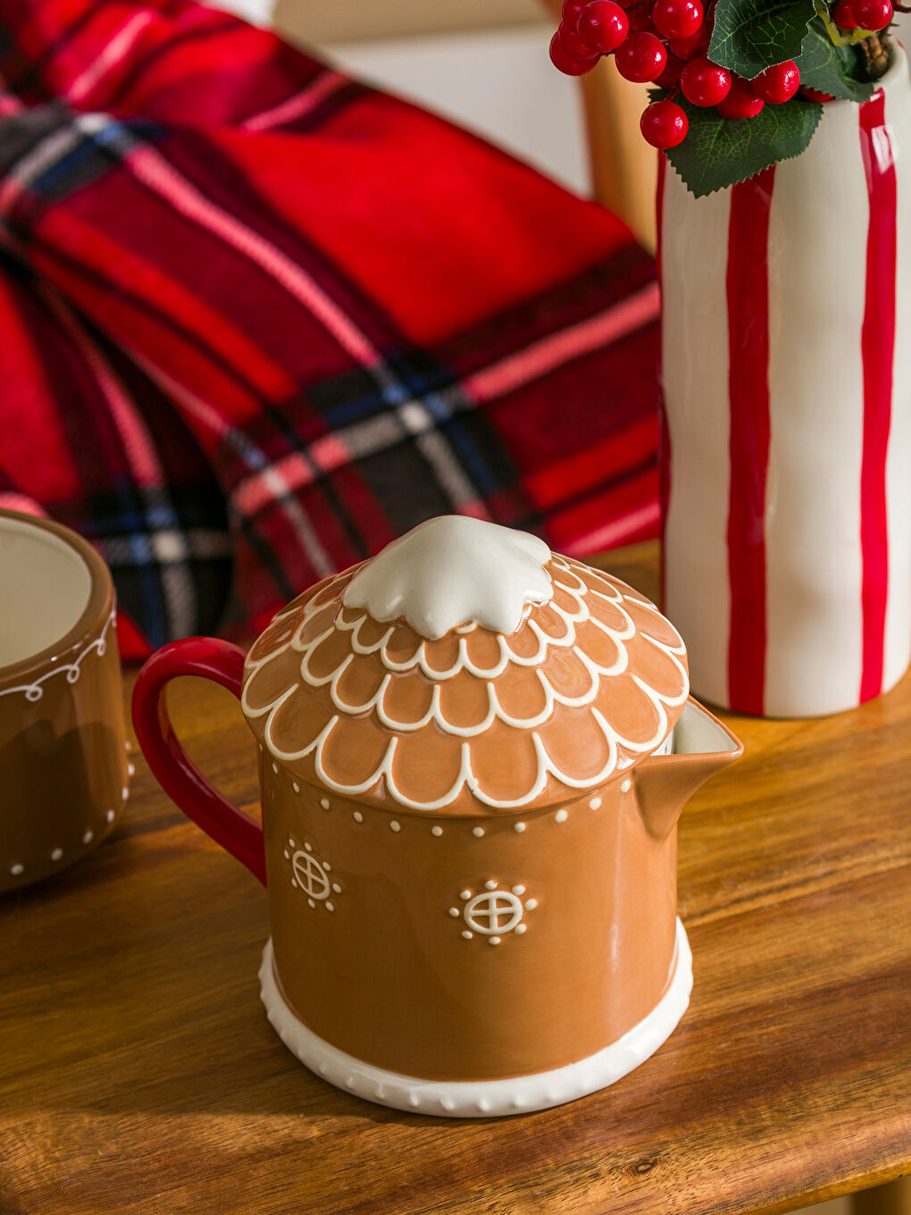 Bej Yılbaşı Temalı Seramik Demlik 590 ml-2