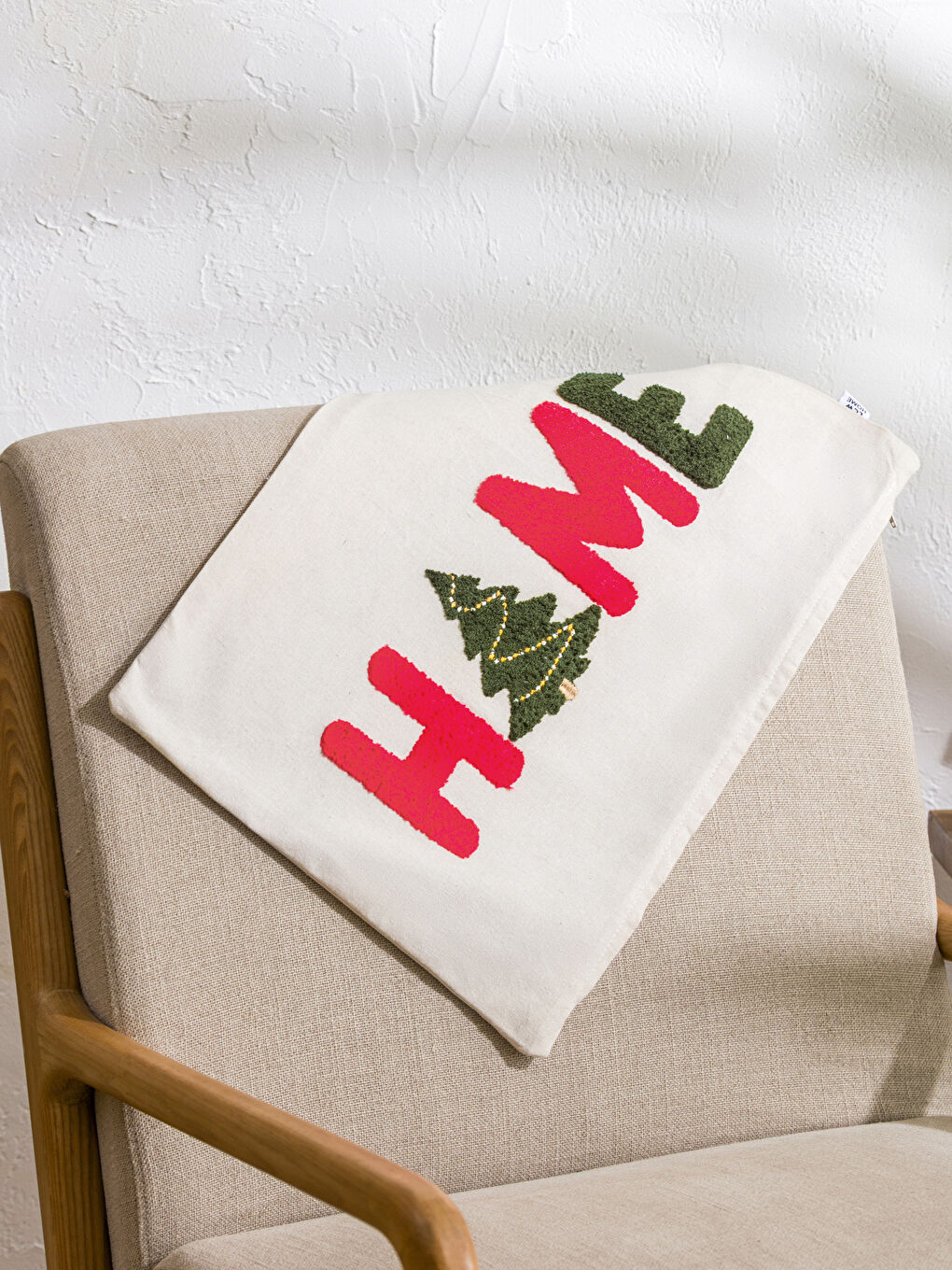 Ekru Yılbaşı Temalı Kırlent Kılıfı 35x50 cm-2