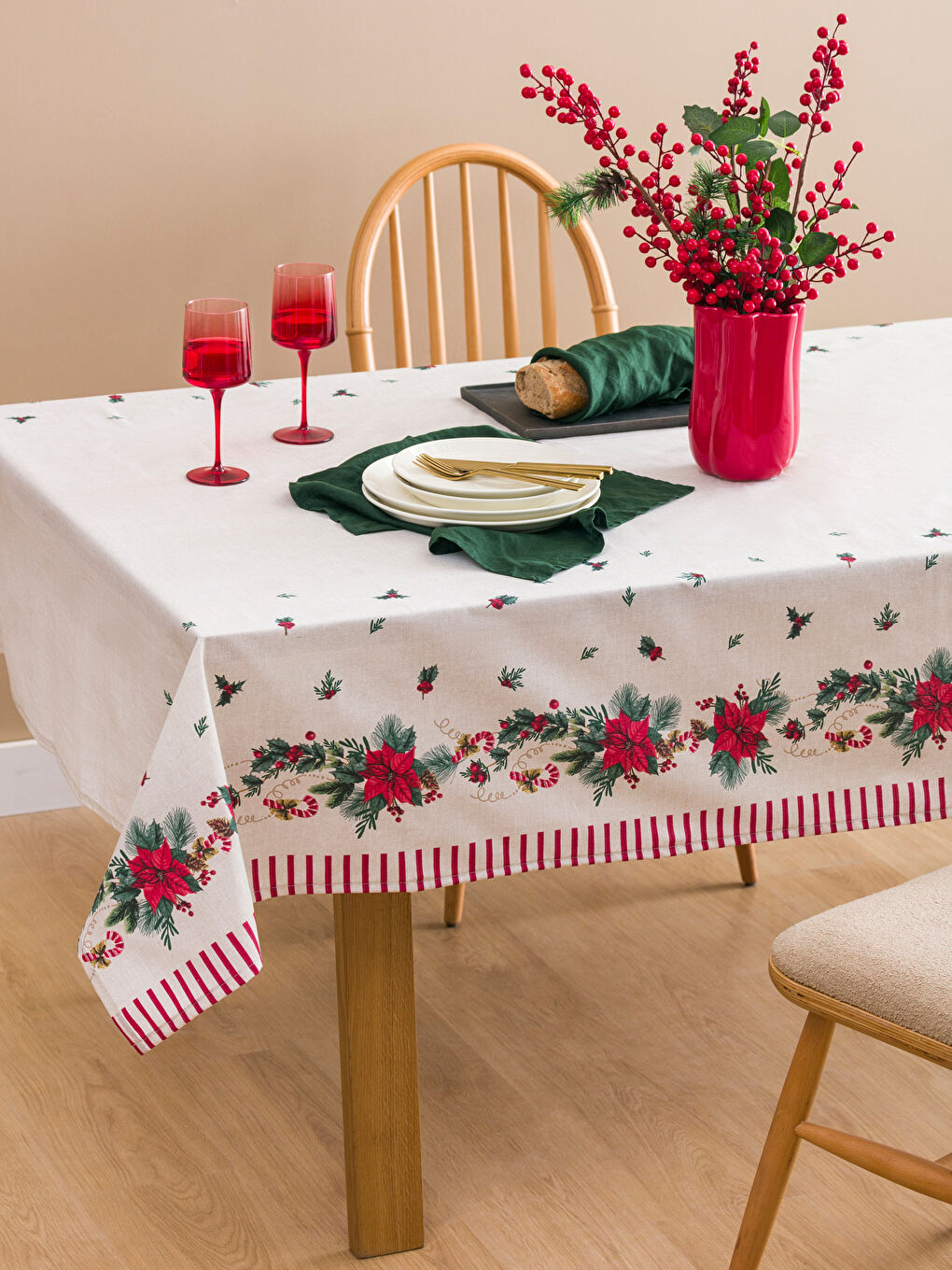 Christmas Themed Tablecloth 150x220 cm-1