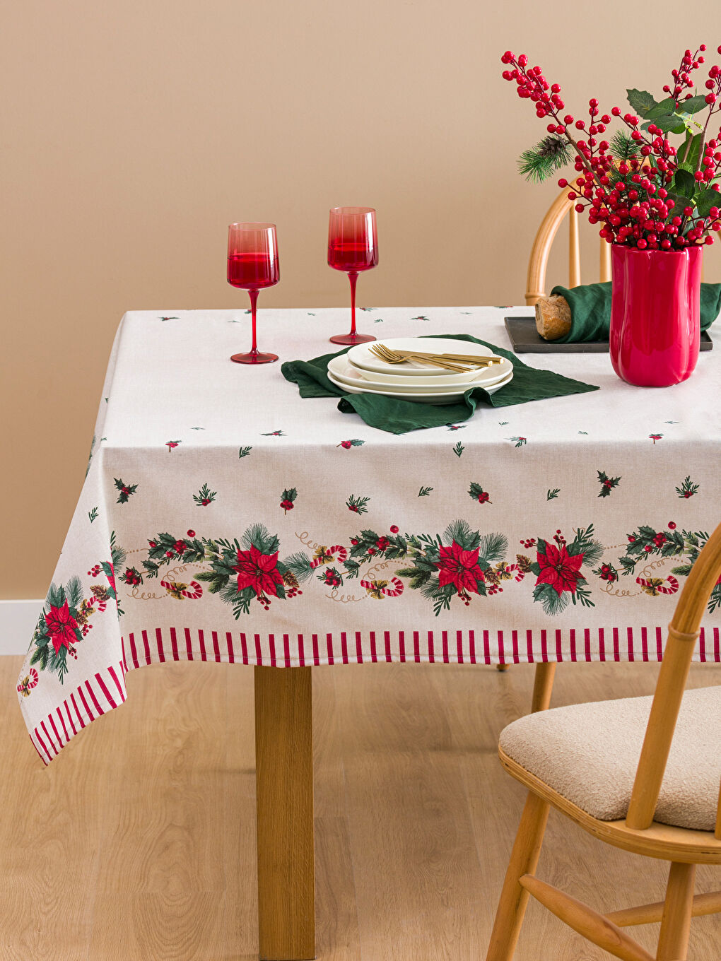 Christmas Themed Tablecloth 150x220 cm-3