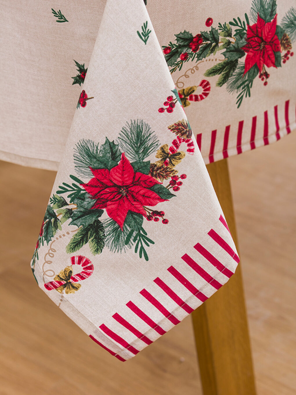 Christmas Themed Tablecloth 150x220 cm-5