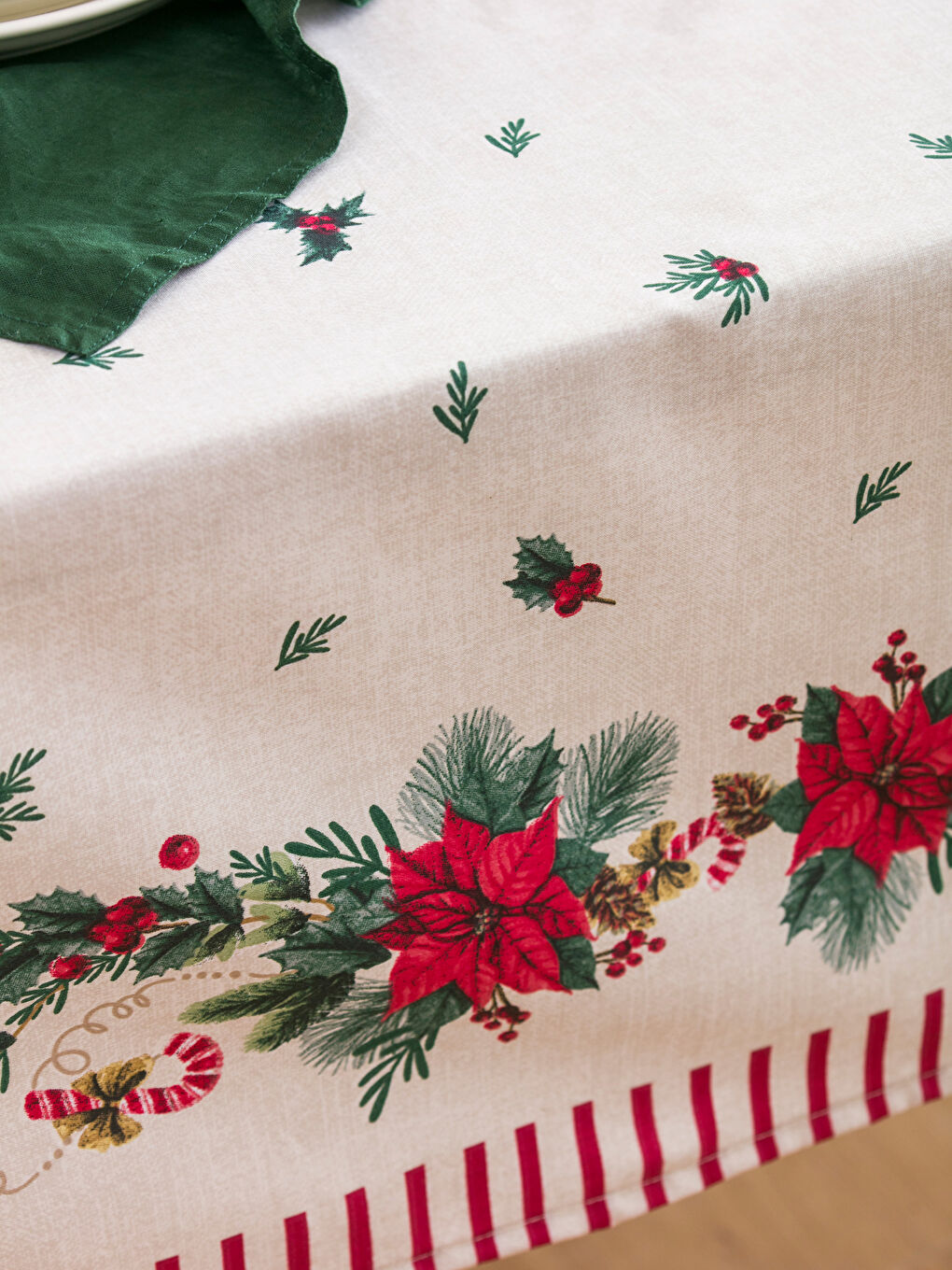 Christmas Themed Tablecloth 150x220 cm-7