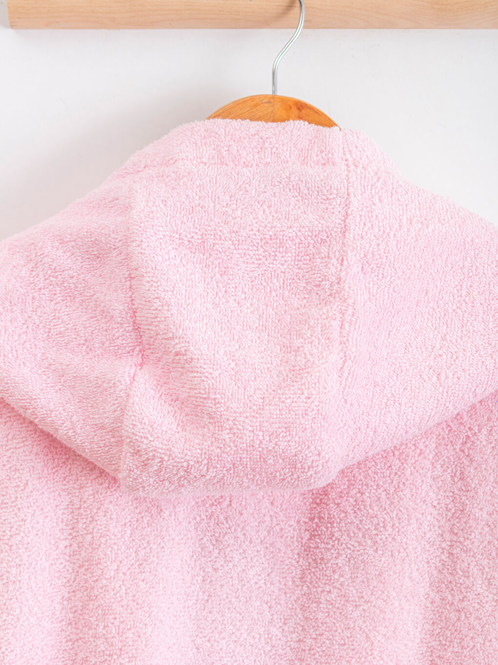 Pembe Barbie Nakışlı Kız Çocuk Bornoz-3