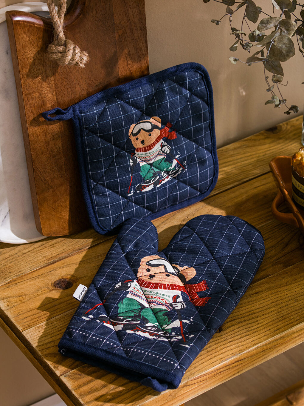 Teddy Bear Printed Oven Mitten and Pot Holder-2