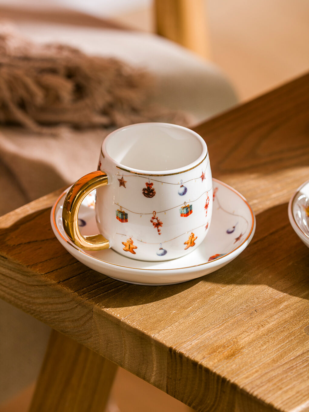 Beyaz Baskılı 2 Kişilik Kahve Fincan Takımı-1