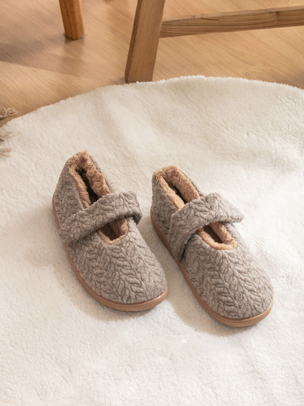 Bej Kadın Ev Ayakkabısı-1