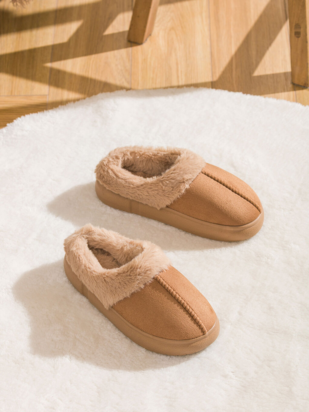 Тапочки для дома из искусственной замши для женщин-1