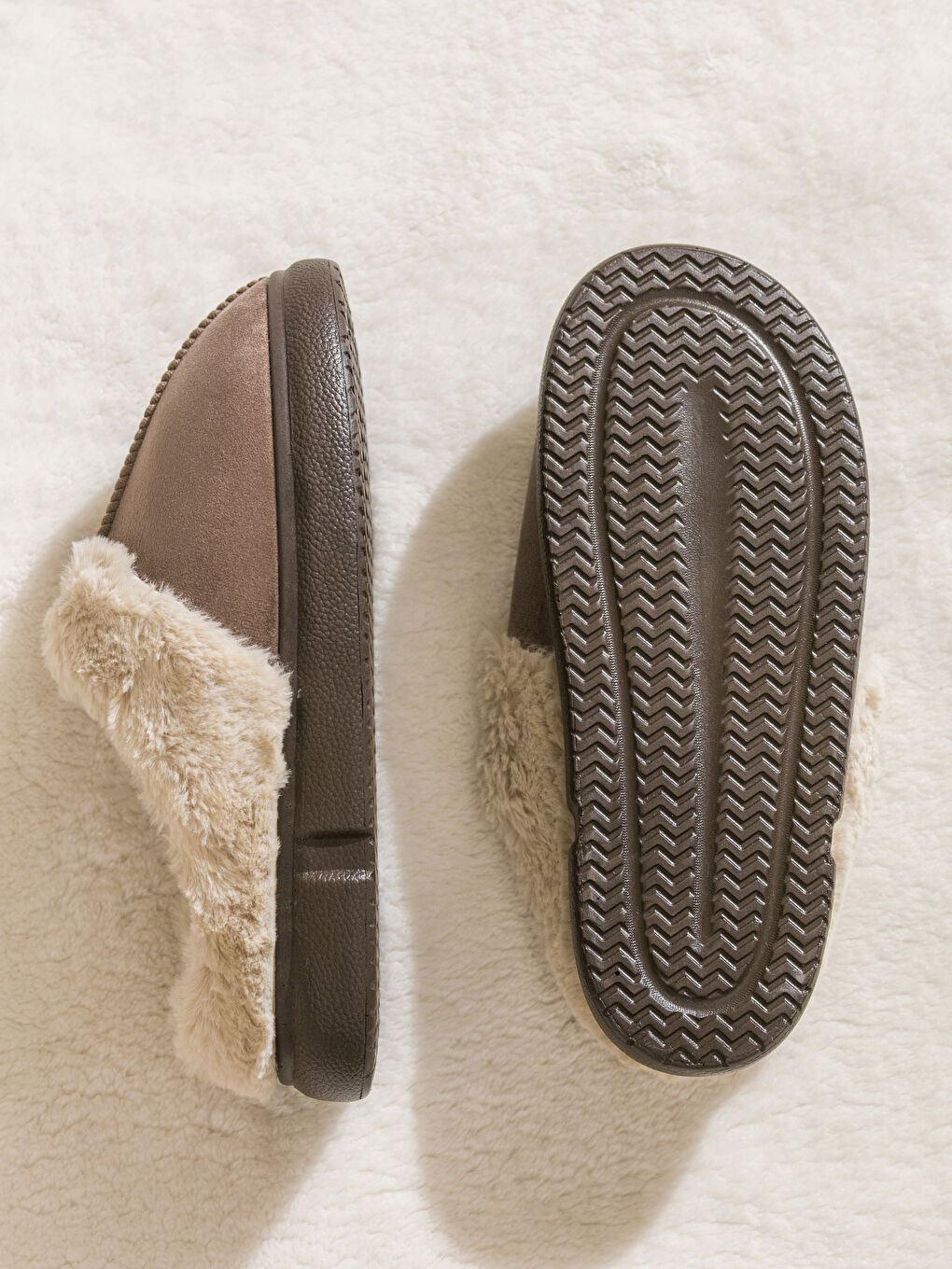 Bej Süet Görünümlü Kadın Ev Terliği-3