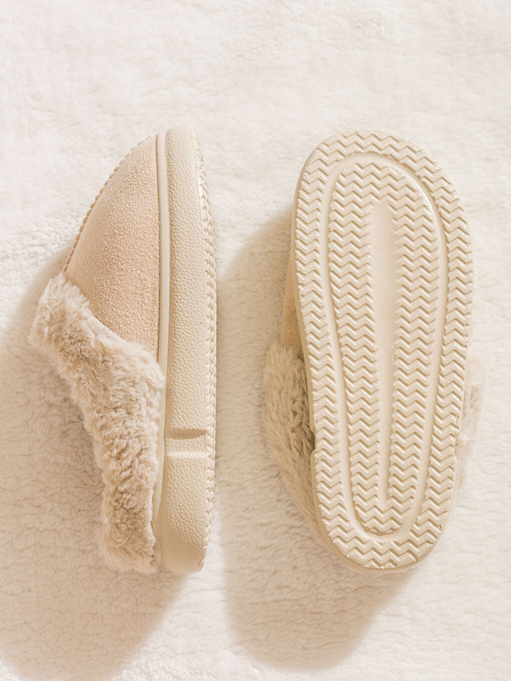 Bej Süet Görünümlü Kadın Ev Terliği-3