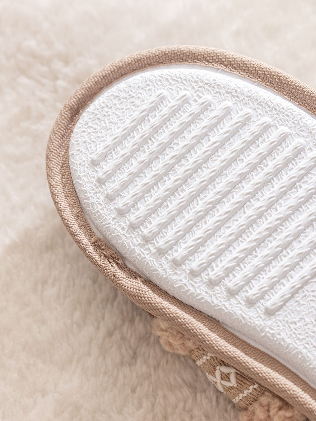 Kahverengi Süet Görünümlü Kadın Ev Terliği-4