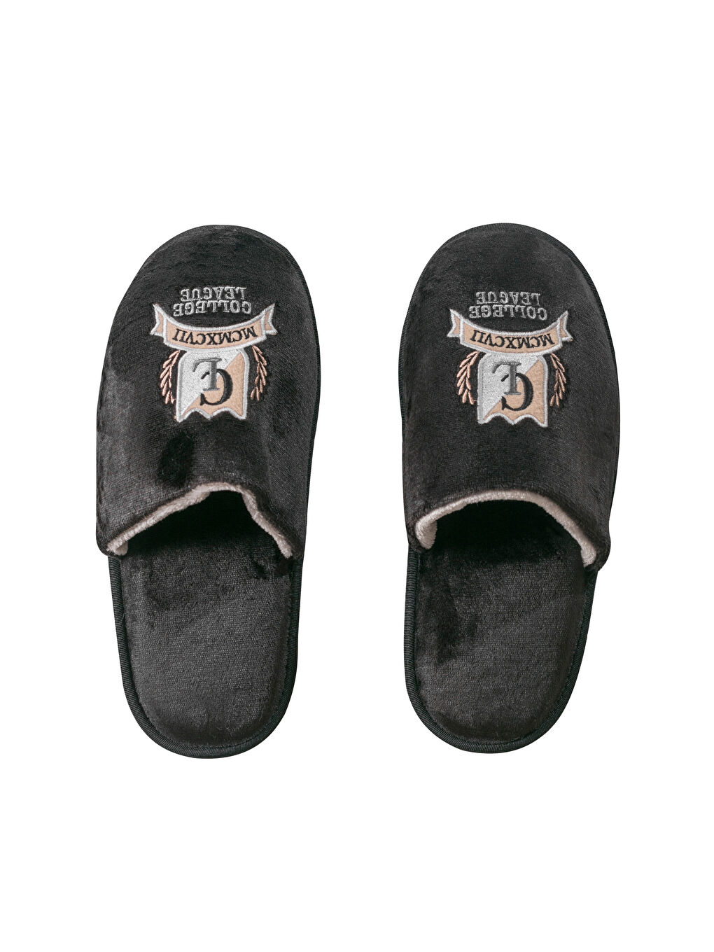 Siyah Nakışlı Erkek Ev Terliği-4