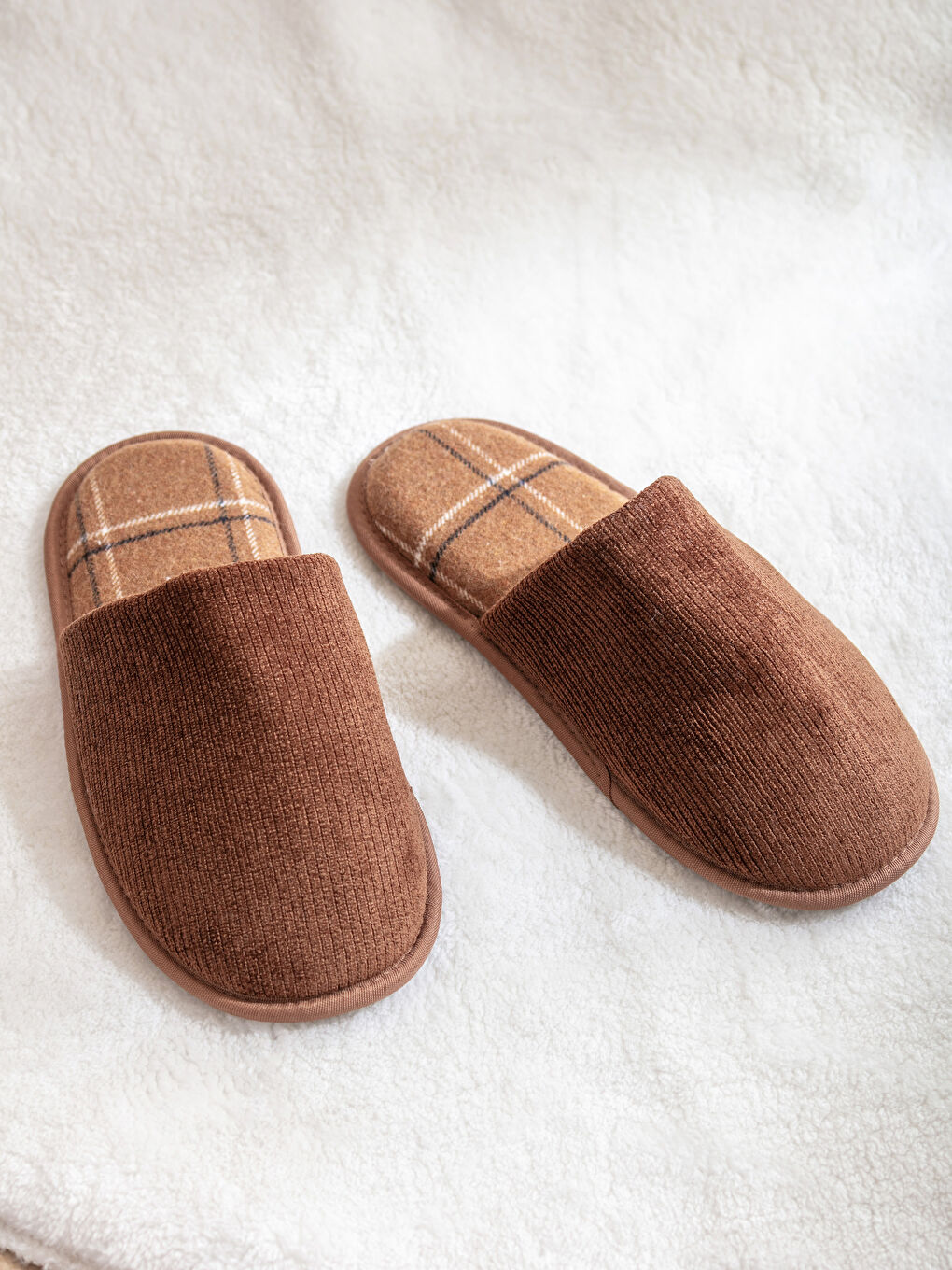 Kahverengi Düz Erkek Ev Terliği-1