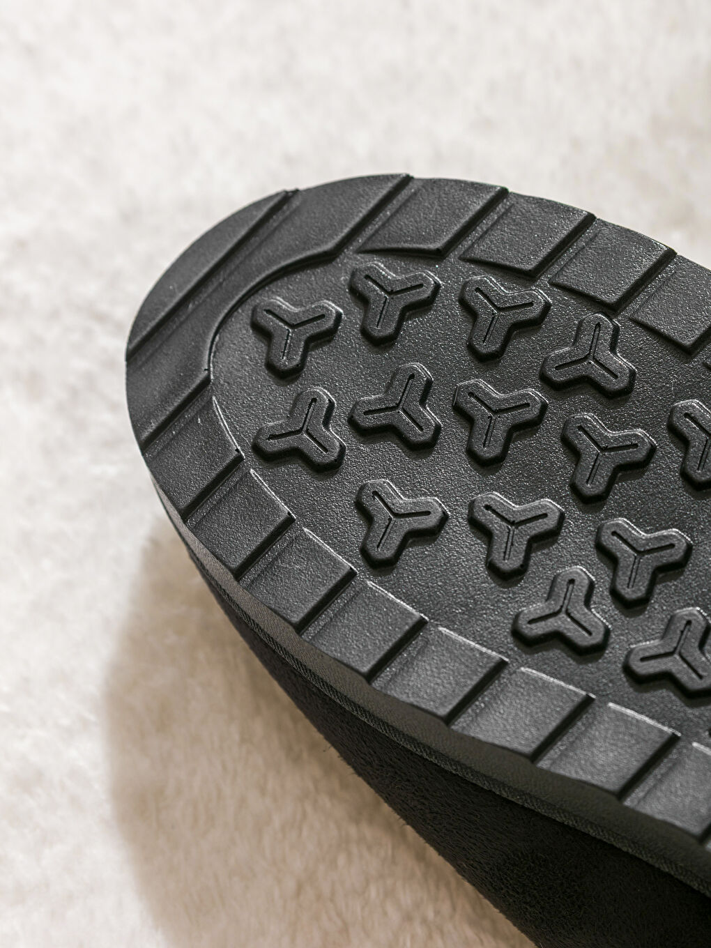 Siyah İçi Kürklü Erkek Ev Terliği-4