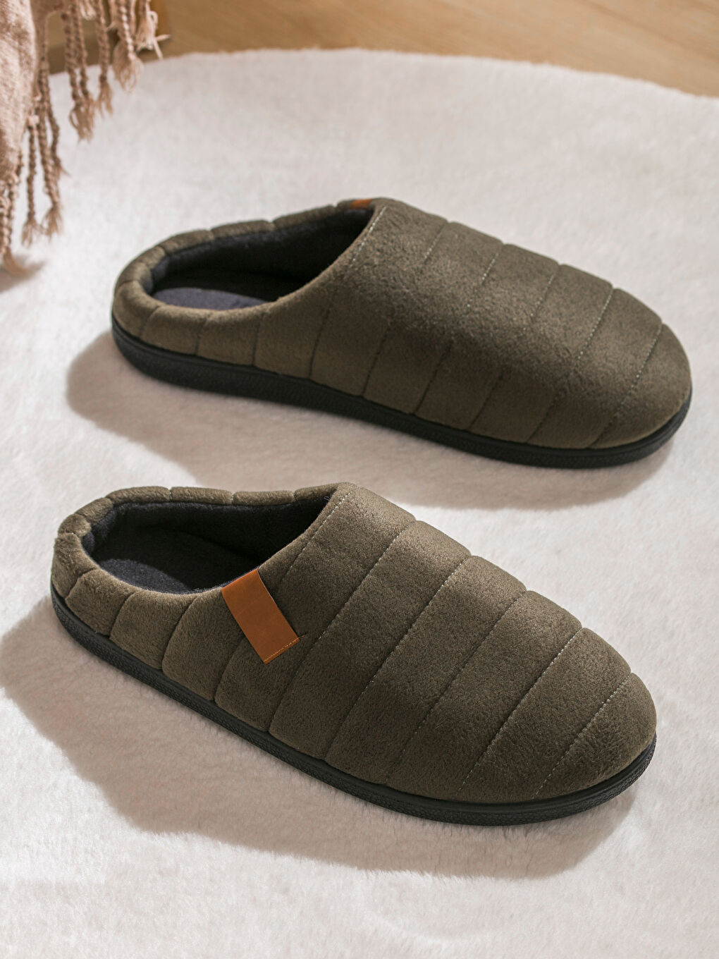 Haki Önü Kapalı Erkek Ev Terliği-1