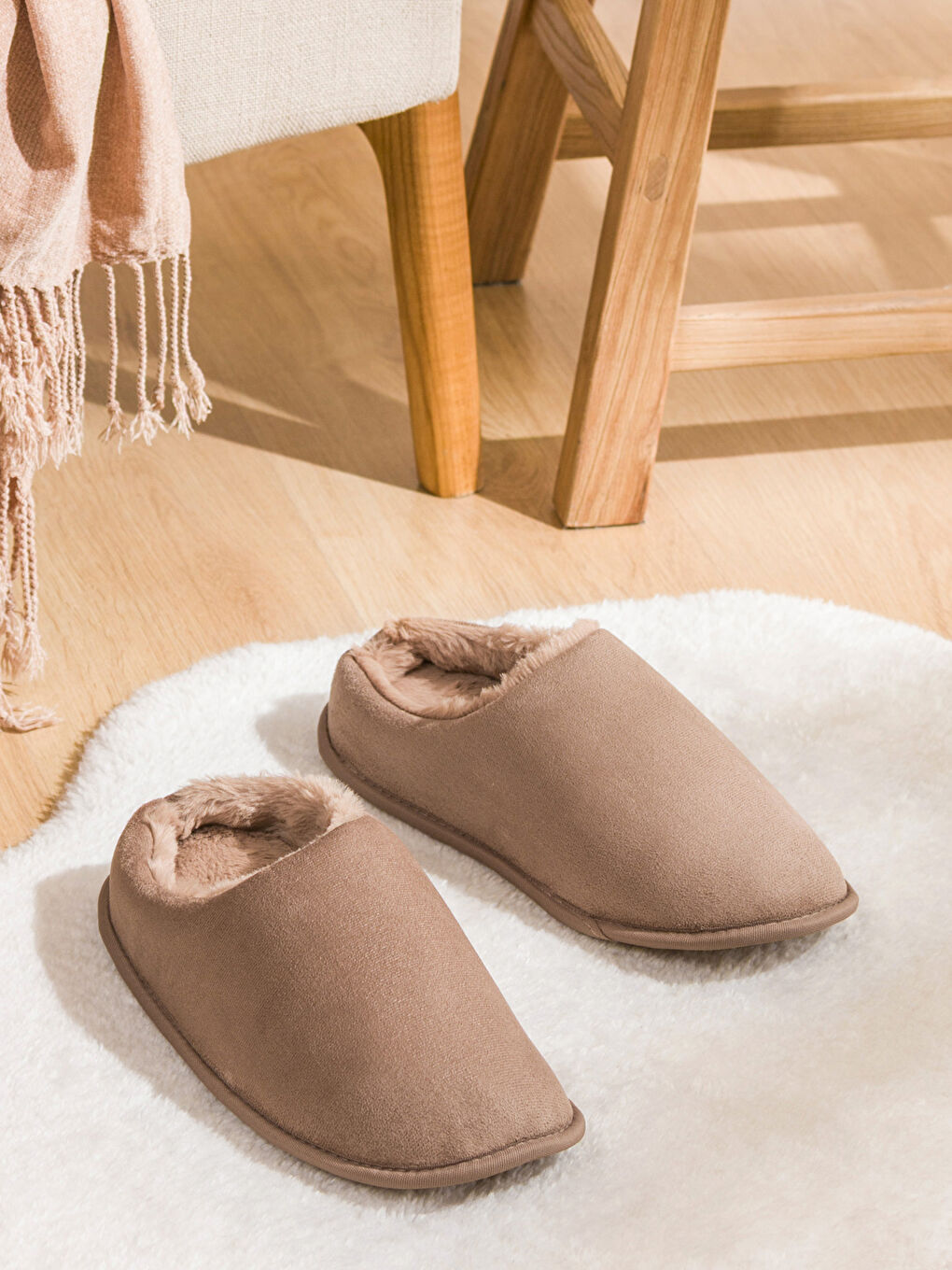 Kahverengi İçi Kürklü Erkek Ev Terliği