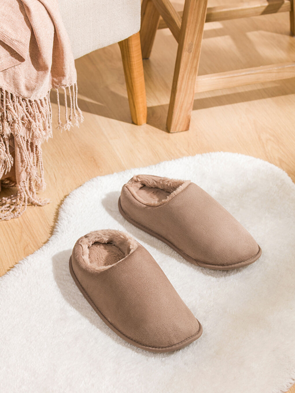 Kahverengi İçi Kürklü Erkek Ev Terliği-1