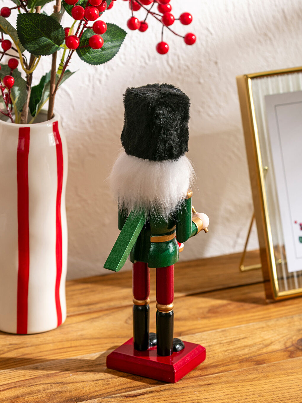 Karışık Fındıkkıran Figürlü Ahşap Biblo 26 cm-1