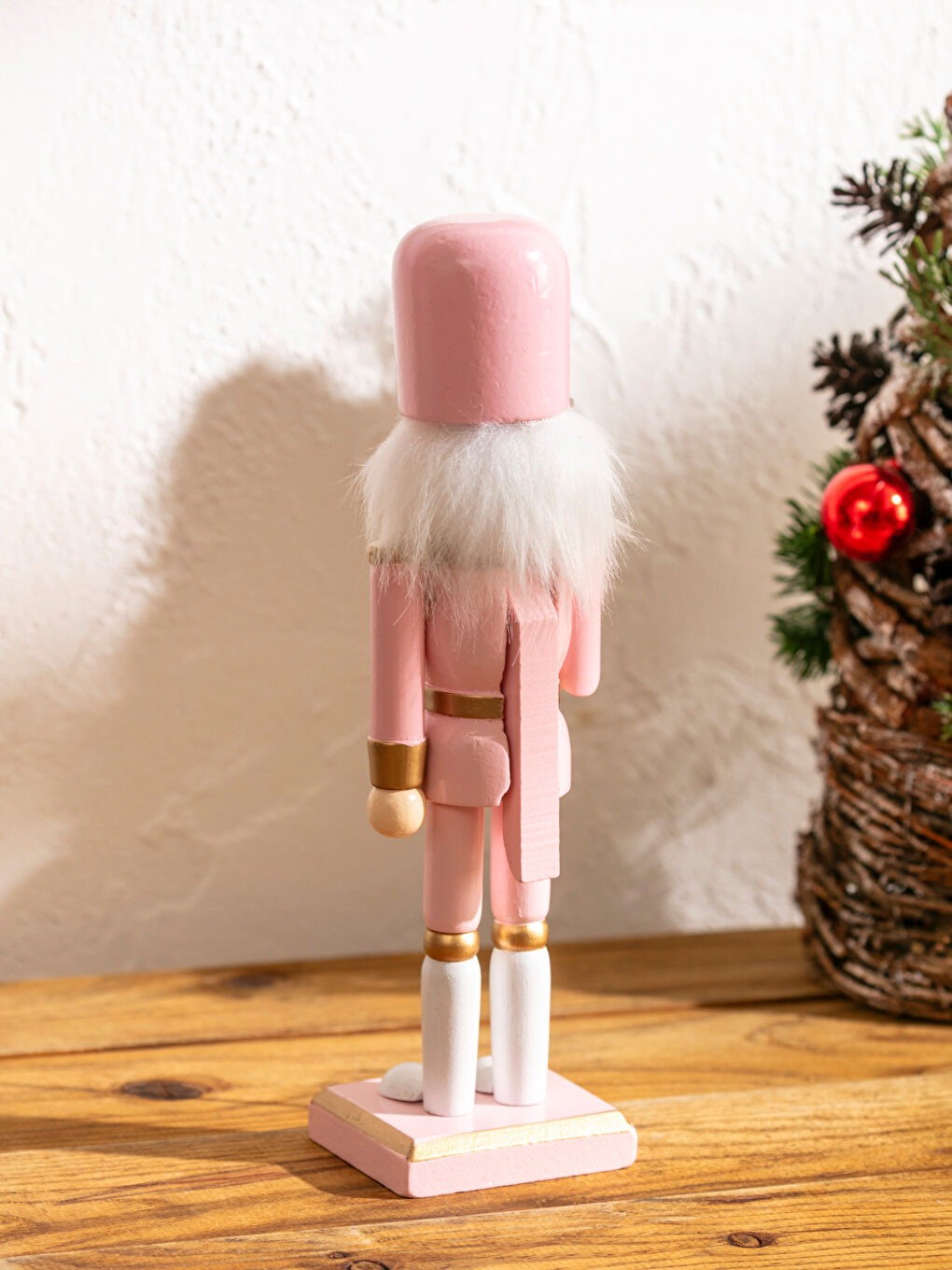 Karışık Fındıkkıran Figürlü Ahşap Biblo 26 cm-1