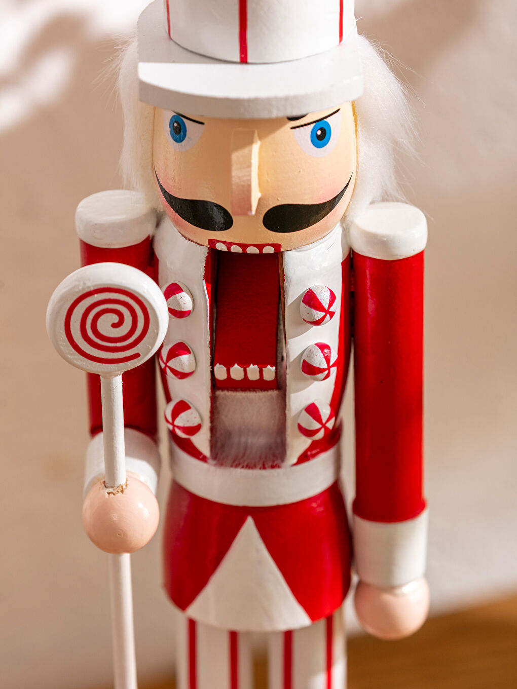 Karışık Fındıkkıran Figürlü Ahşap Biblo 39 cm-2