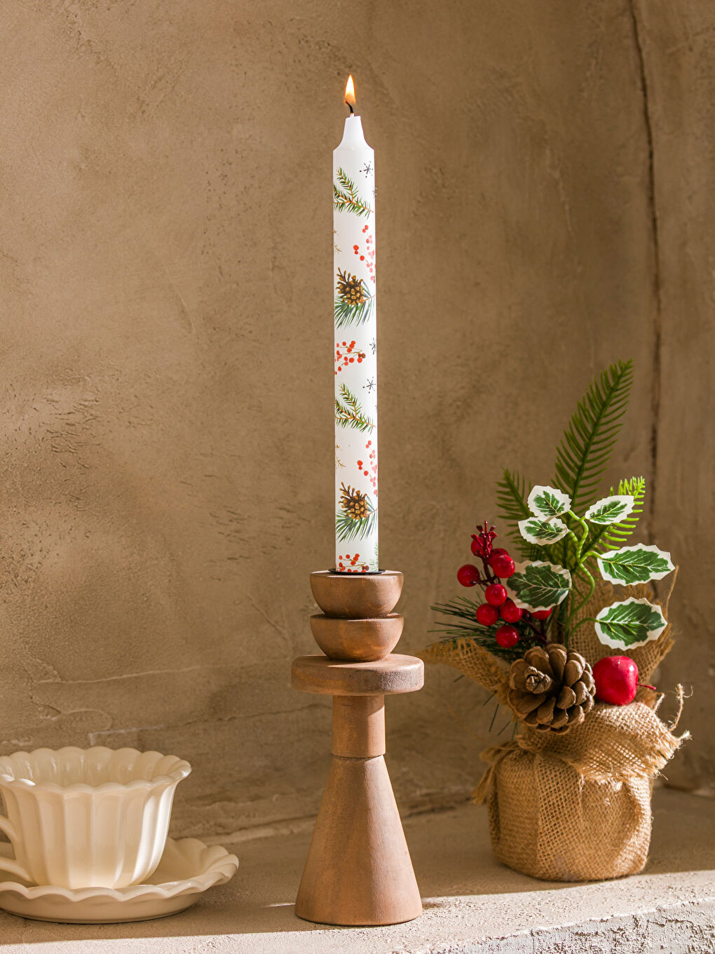 BROWN Candle Holder