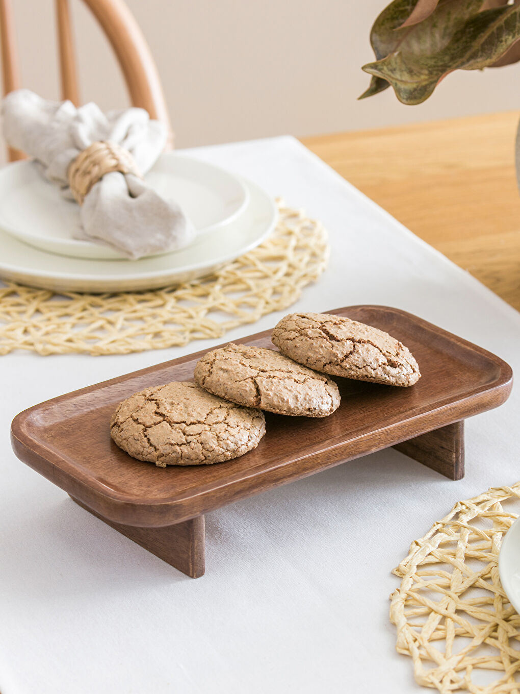 Wooden Footed Cake Stand 30 cm