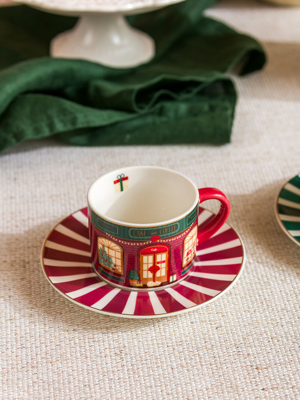 Karışık Yılbaşı Temalı 2 Kişilik Porselen Kahve Fincan Takımı 90 ml-1