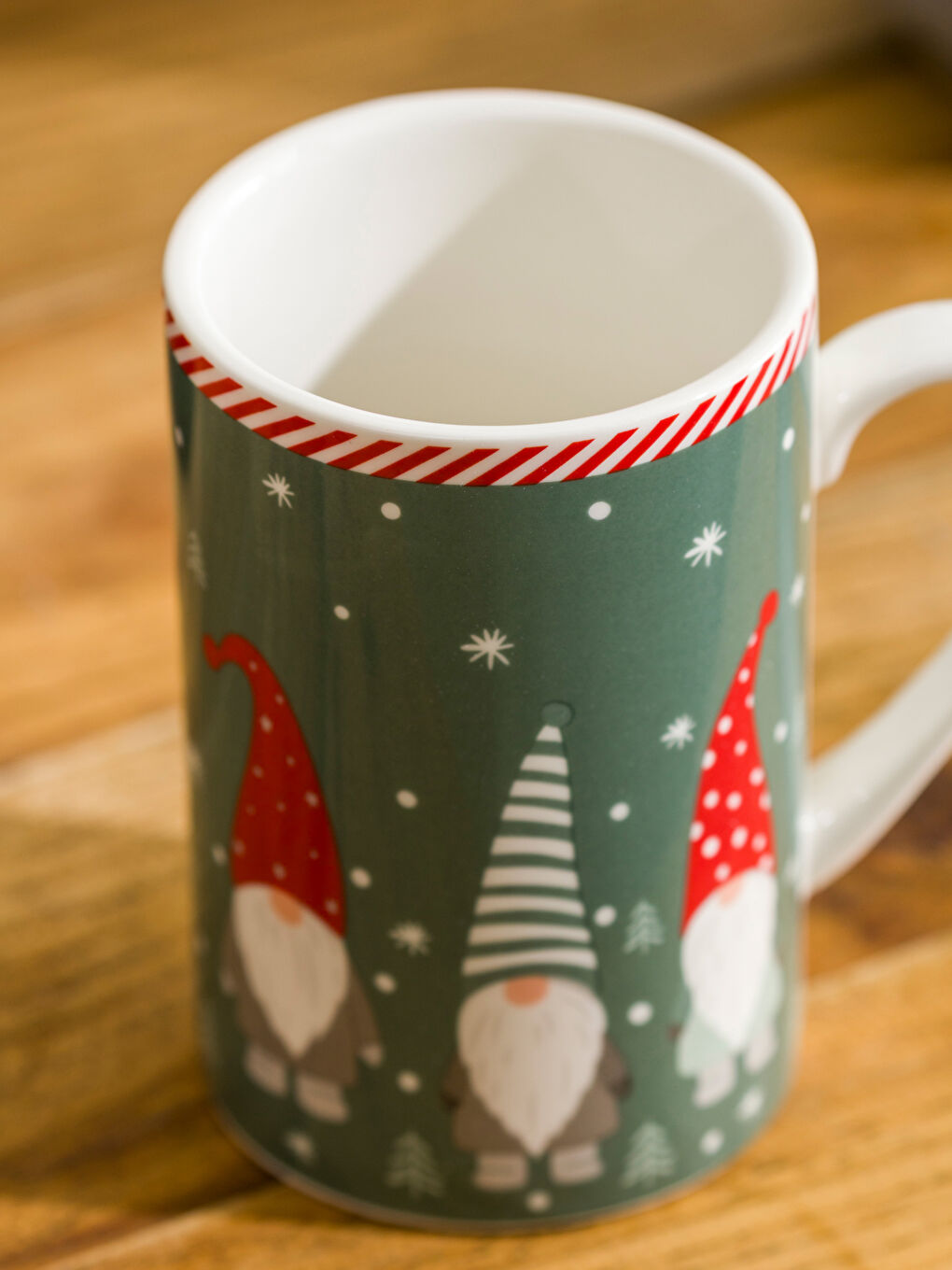 Christmas Themed Porcelain Mug 320 ml-2