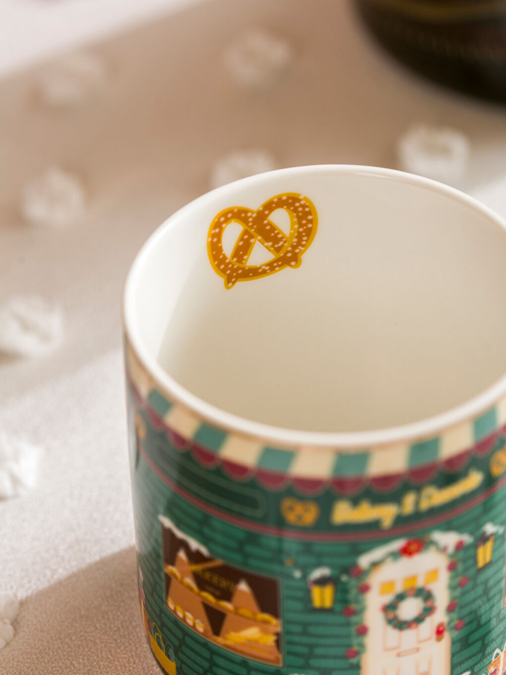 Christmas Themed Porcelain Mug 320 ml-2