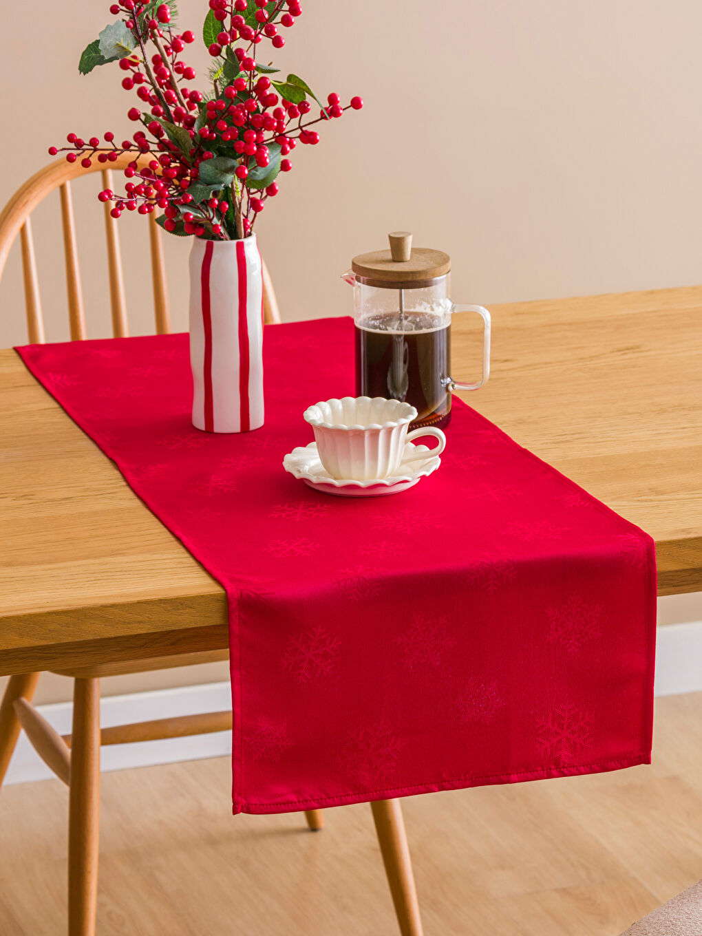 RED Table Runner