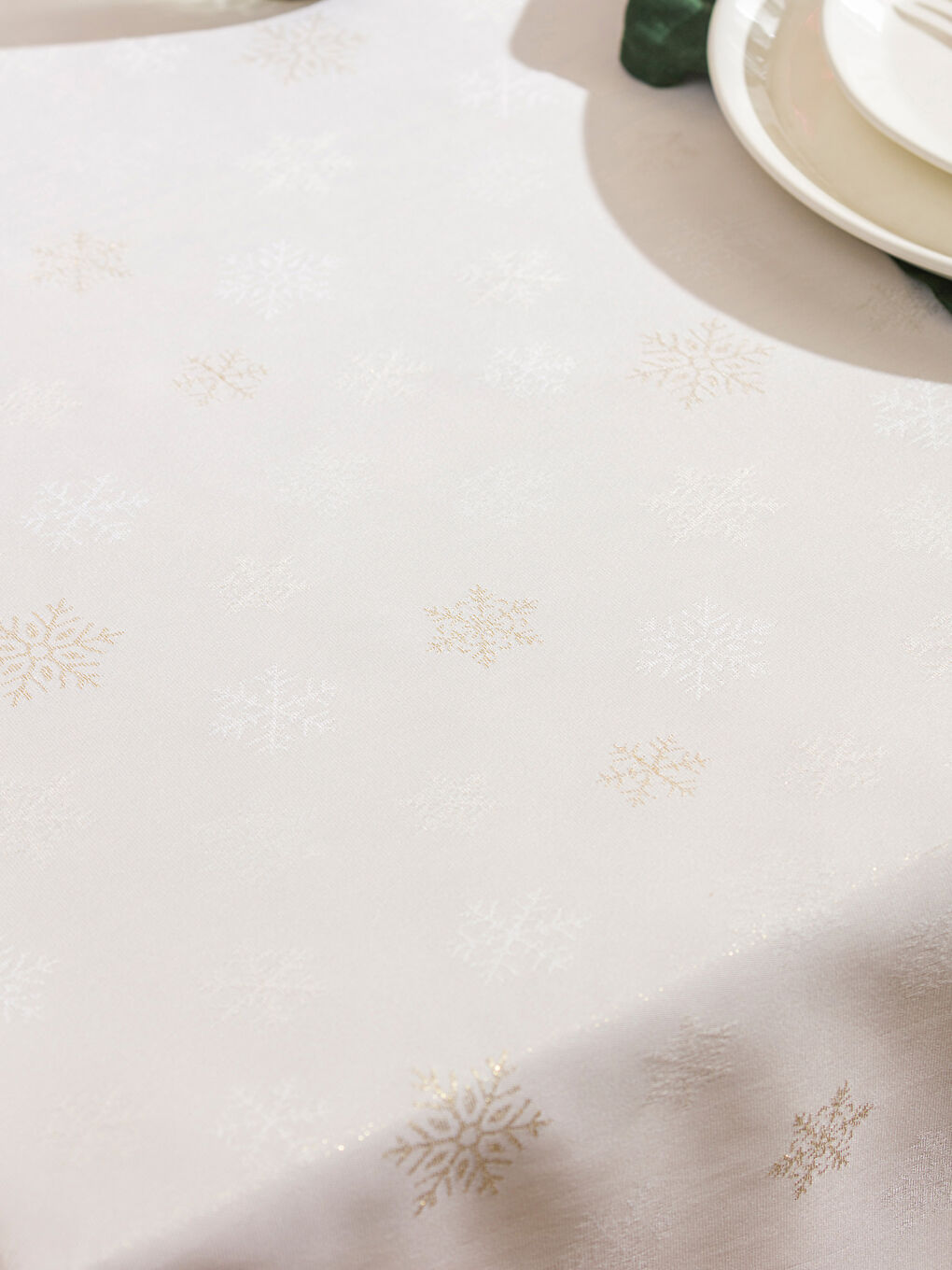 پەڕۆی سەر مێز زه‌رد-2