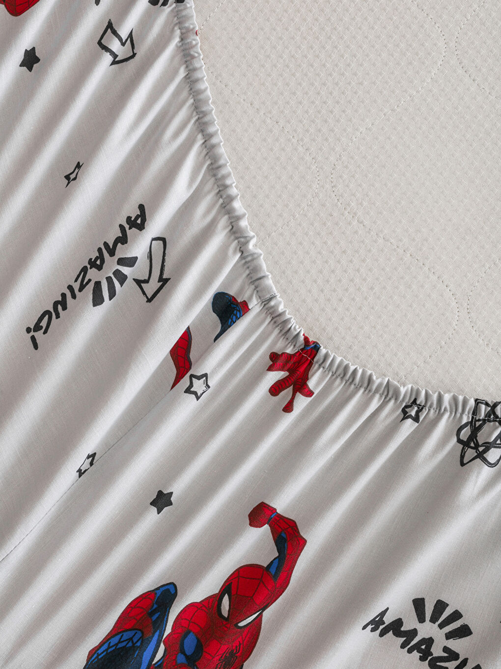 Karışık Spider-Man Baskılı Tek Kişilik Lastikli Çarşaf-3