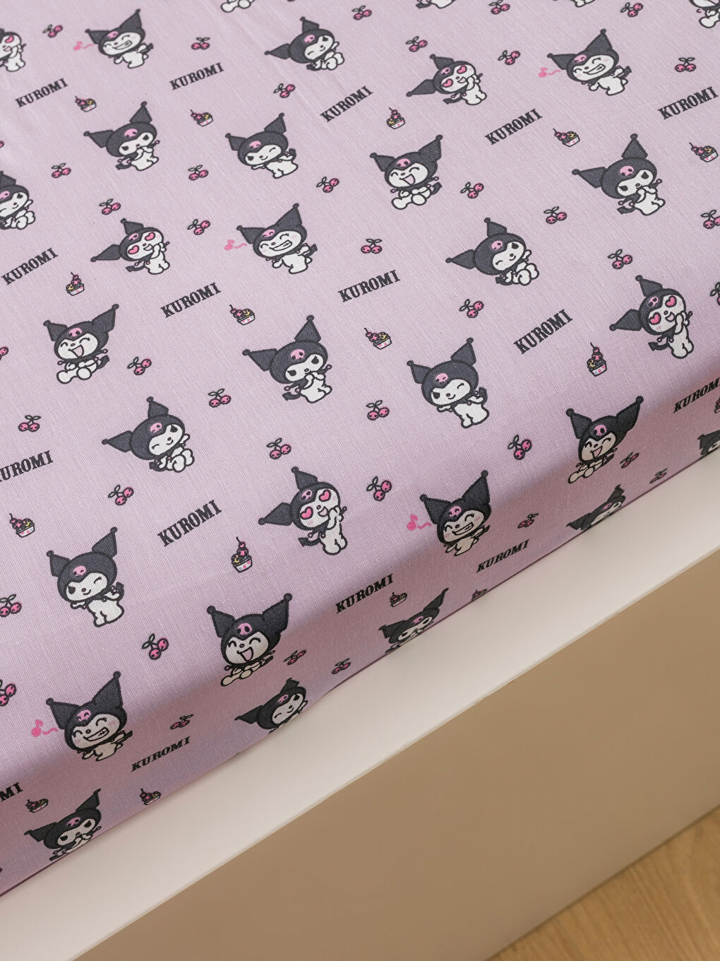 Karışık Hello Kitty Baskılı Tek Kişilik Lastikli Çarşaf-1