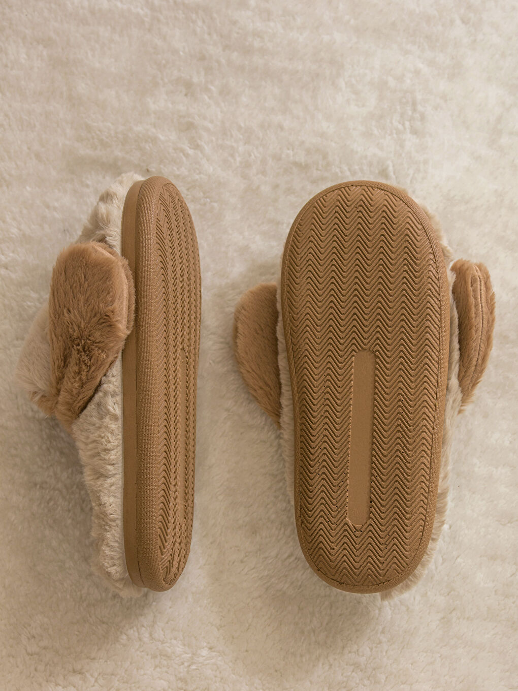 Bej Köpek Figürlü Pelüş Kadın Ev Terliği-3