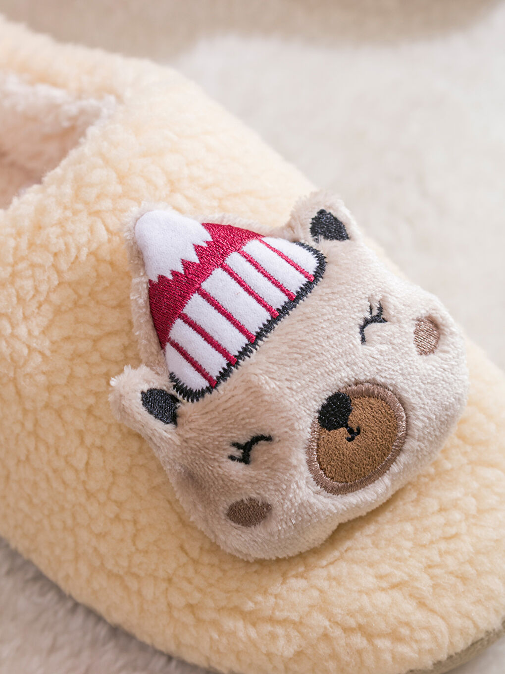 Ekru Ayı Figürlü Pelüş Kadın Ev Terliği-2