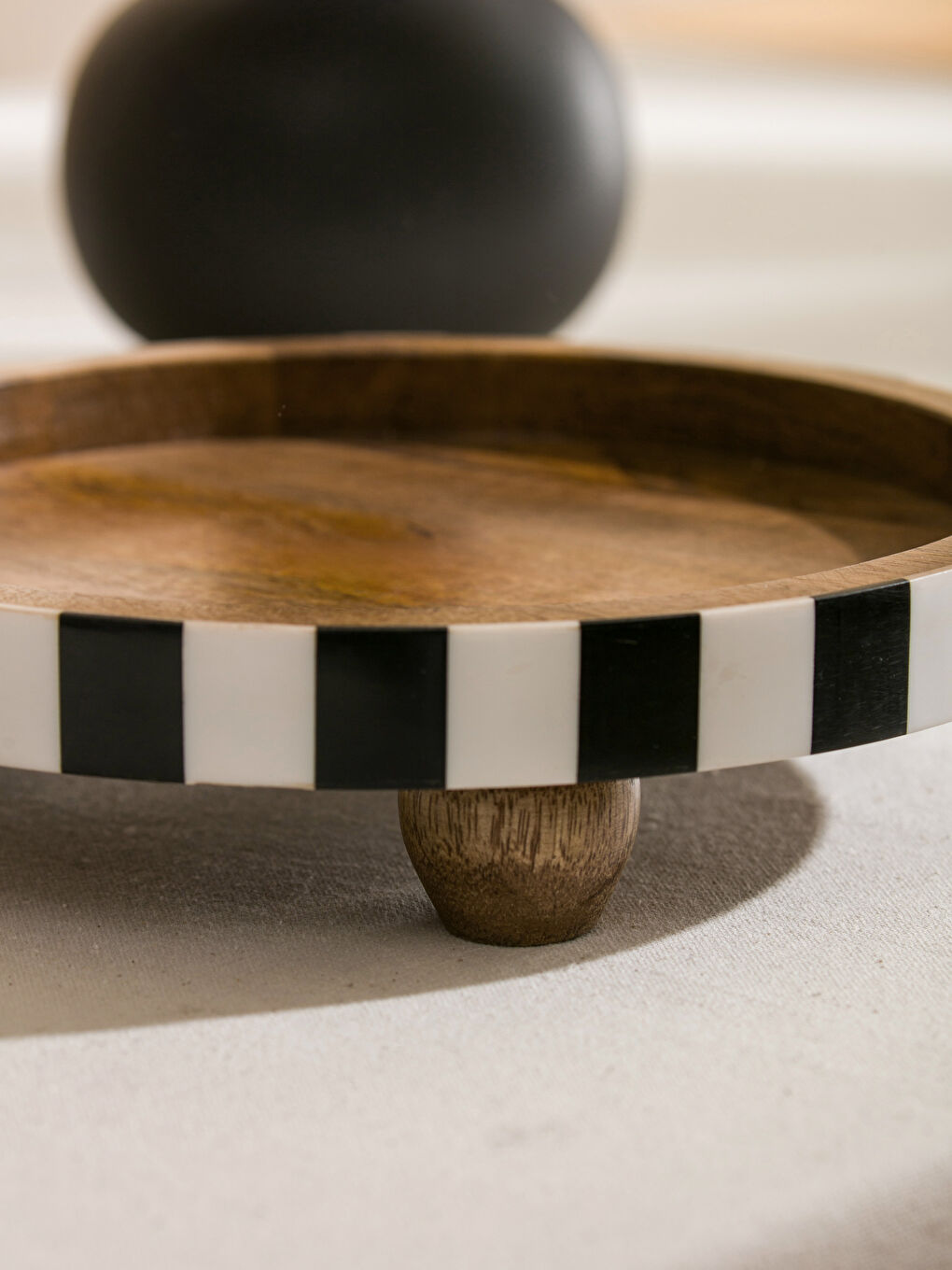 Footed Wooden Serving Plate 25 cm-2