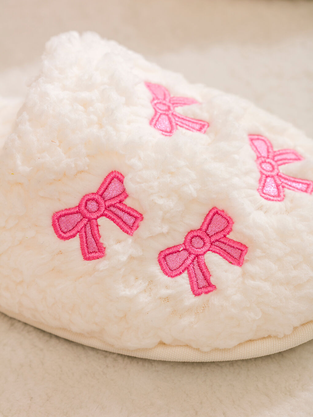 LCW HOME Embroidered Plush Women's Home Slippers -W5GH67Z8-J5E