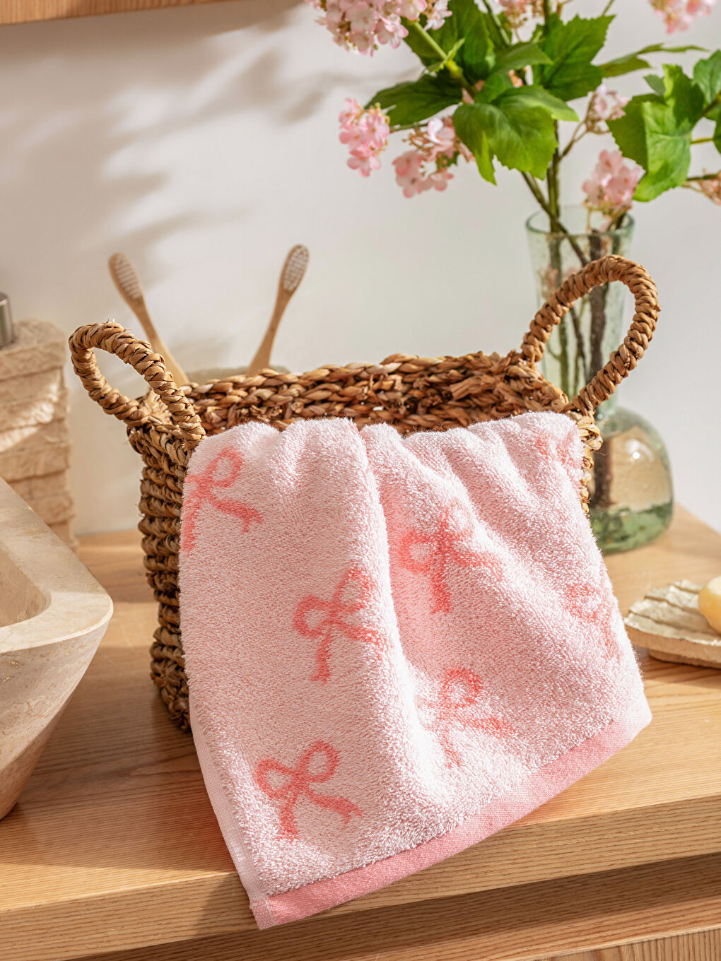 LCW HOME خاولی دەستی گۆڵدوزی کراو بە پێچەوانە 50x80 cm -W5GH72Z8-G3G
