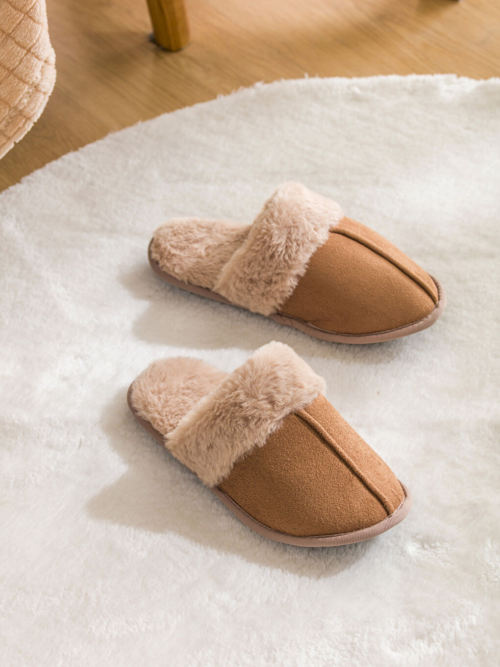 Kahverengi İçi Kürklü Ev Terliği-1