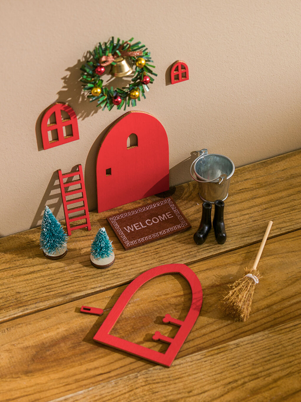 Karışık Yılbaşı Temalı Minyatür Obje Seti 14 Parça-1