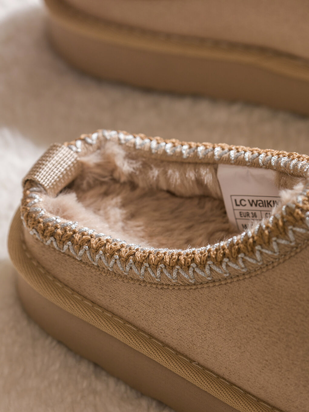 Bej Süet Görünümlü Kız Çocuk Ev Ayakkabısı-2