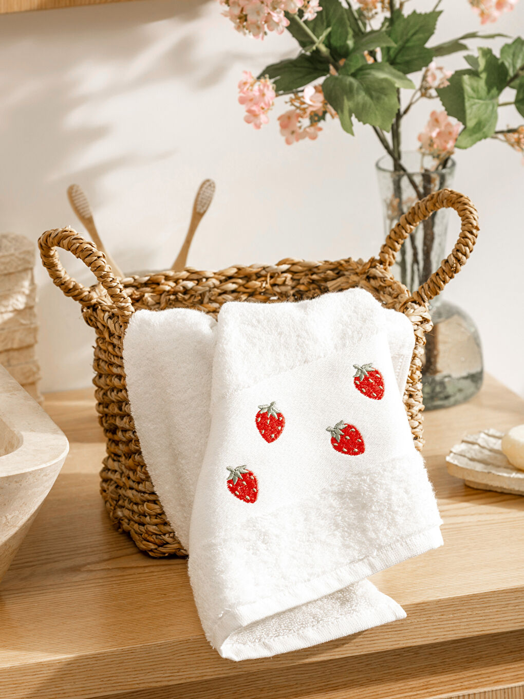 Embroidered Cotton Face Towel 50x80 cm-1
